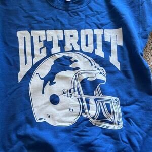 Detroit Lions  Royal Blue Retro  Football Graphic T-Shirt